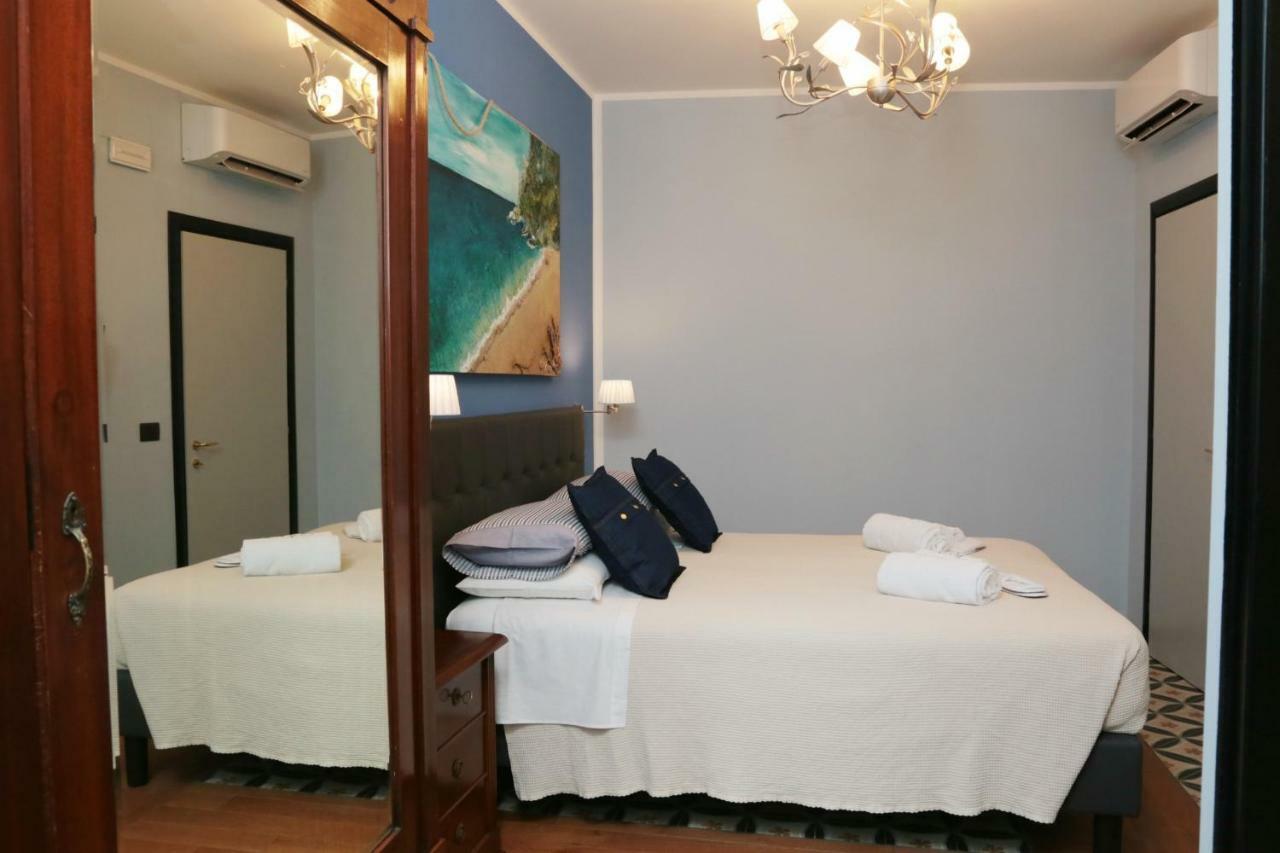 Jeans Luxury House Apartment Genoa Exterior photo