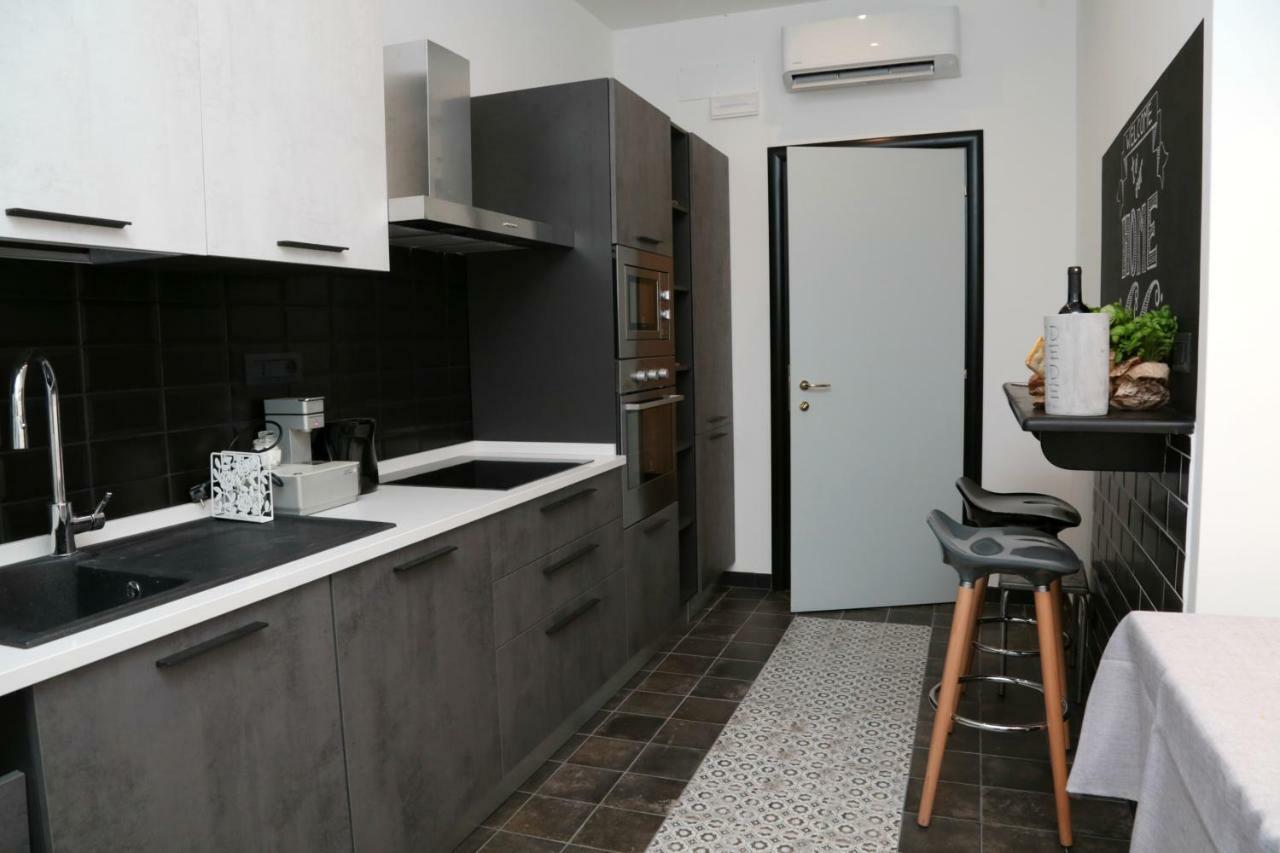 Jeans Luxury House Apartment Genoa Exterior photo
